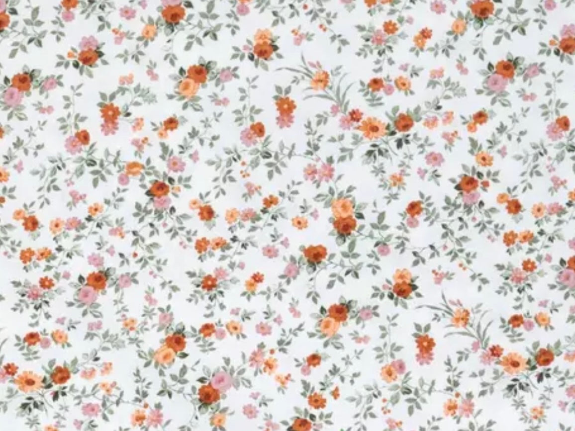 White Floral Zipper Pouch