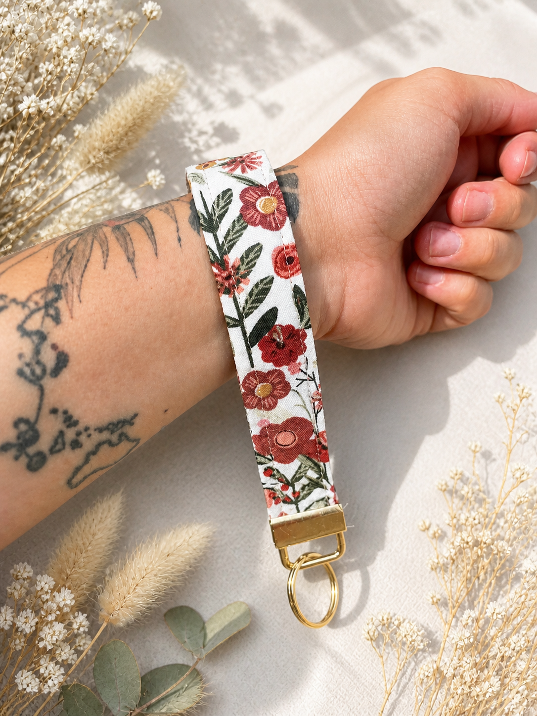 Red Floral Wristlet Keychain | Vintage Flower
Key Fob